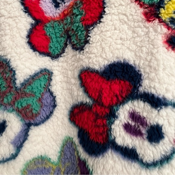 Disney Minnie Mouse Sherpa Fleece Pullover Sweater Red White Women’s Size Medium - Picture 3 of 6